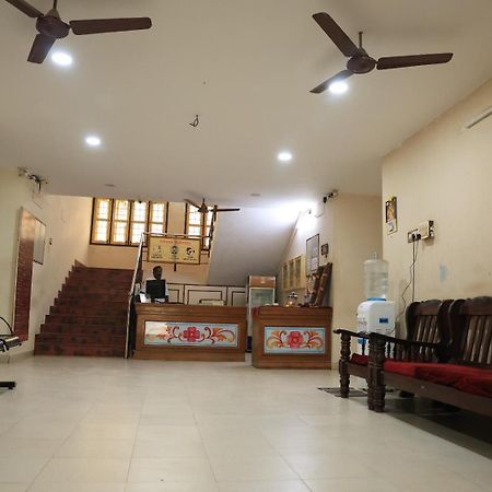 Official Sripuram Golden Temple Guest House Велор Екстериор снимка