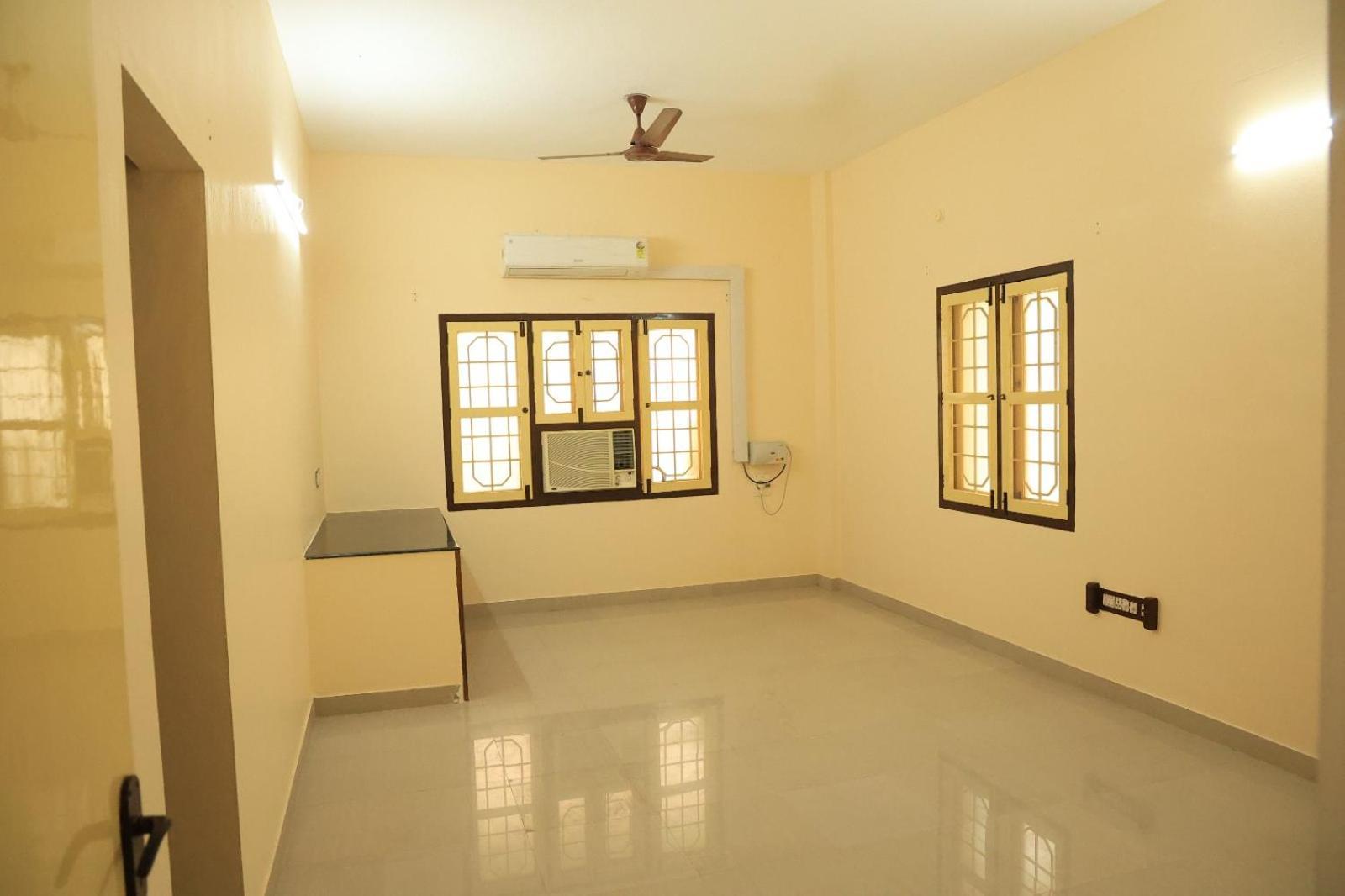 Official Sripuram Golden Temple Guest House Велор Екстериор снимка